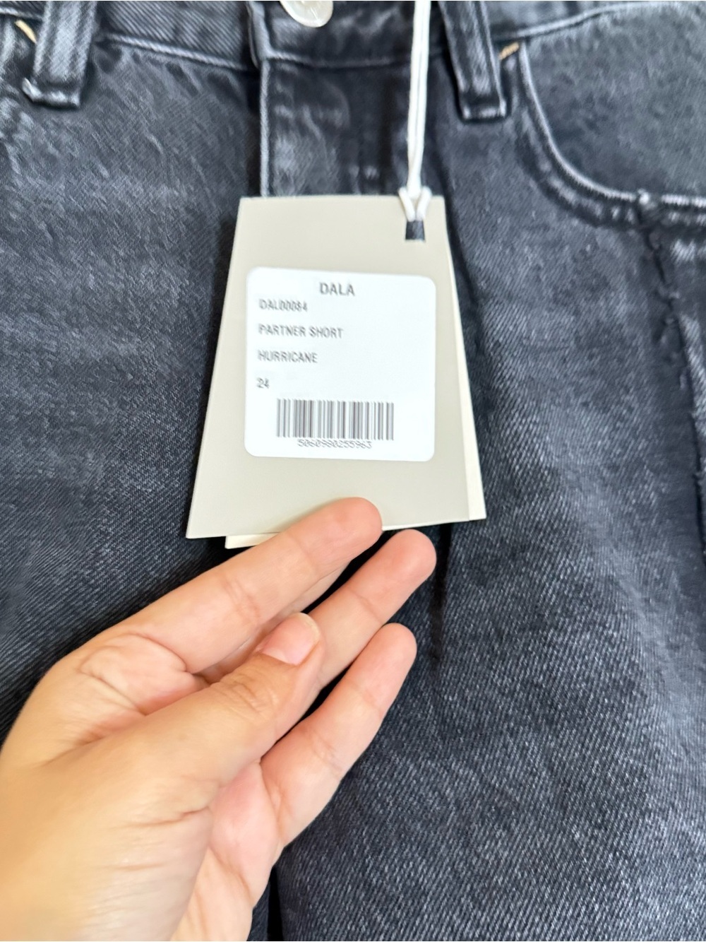 DALA Denim PARTNER SHORT - Picture 5 of 9